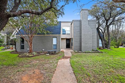 2156 Fleur De Lis Court Arlington TX 76012