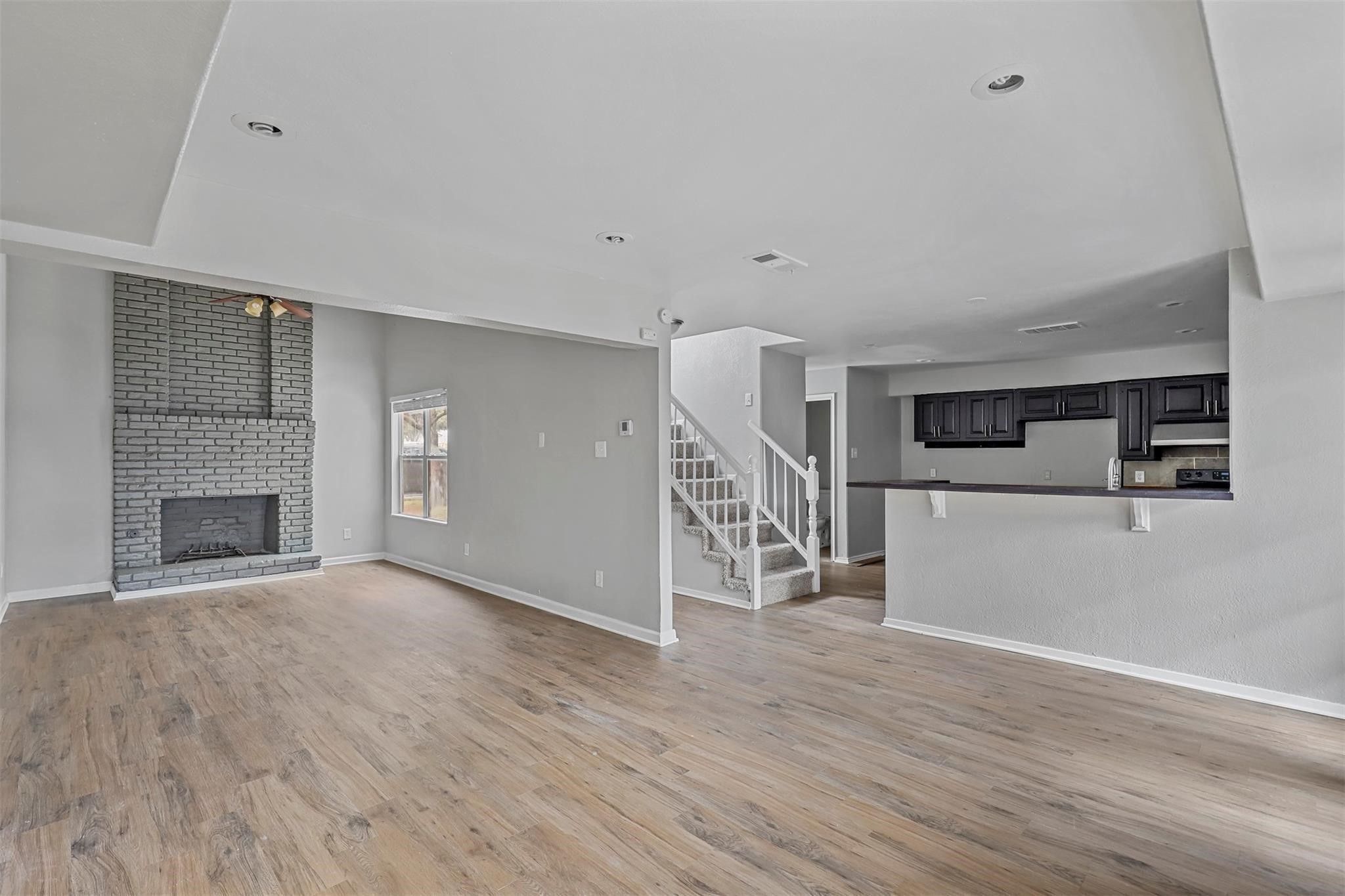 2156 Fleur De Lis Court Arlington TX 76012