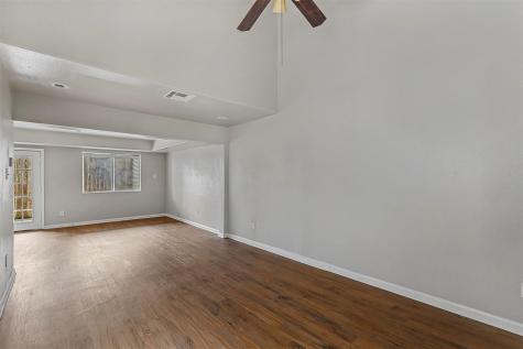 2156 Fleur De Lis Court Arlington TX 76012