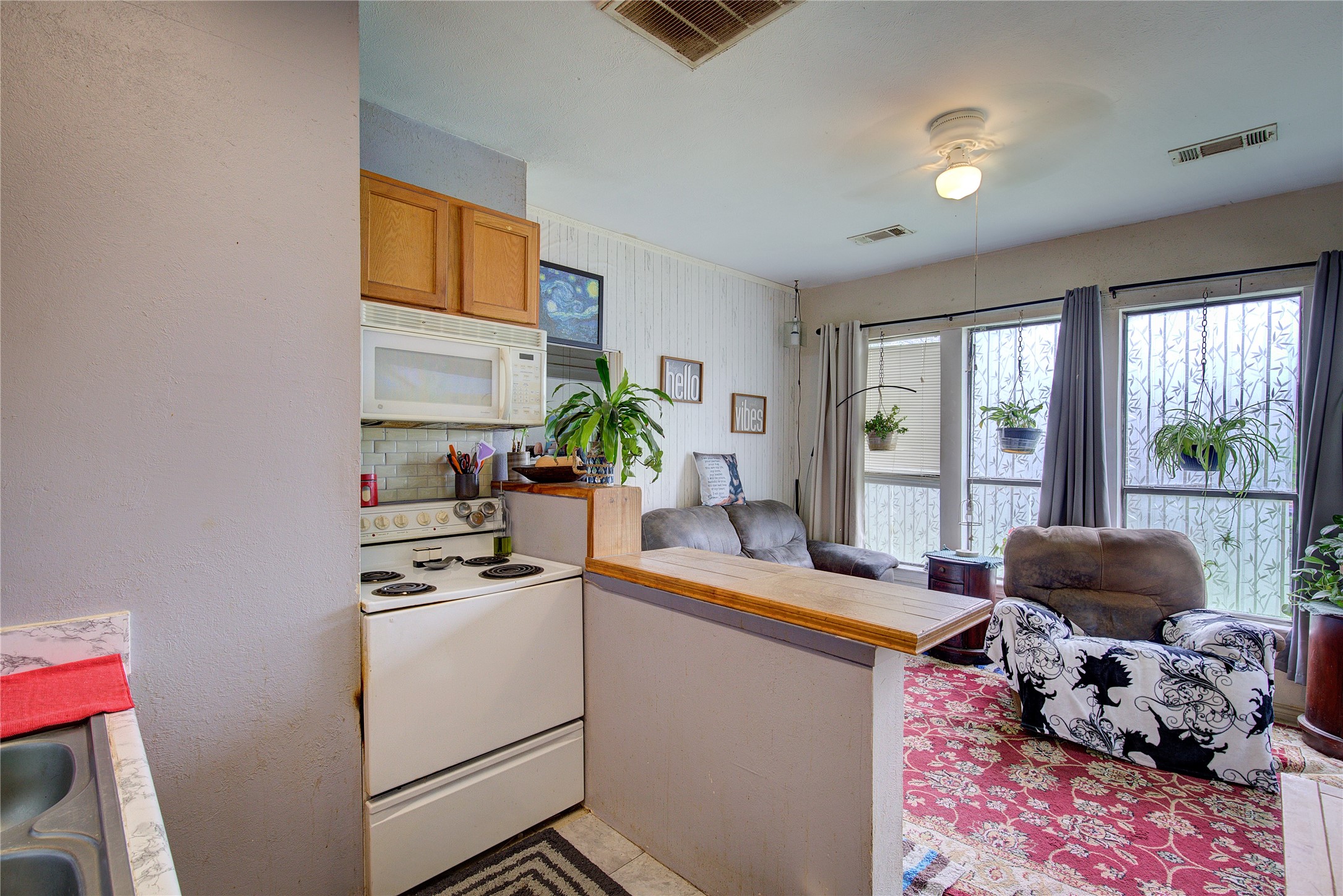 1118 Clinton Street Garland TX 75040