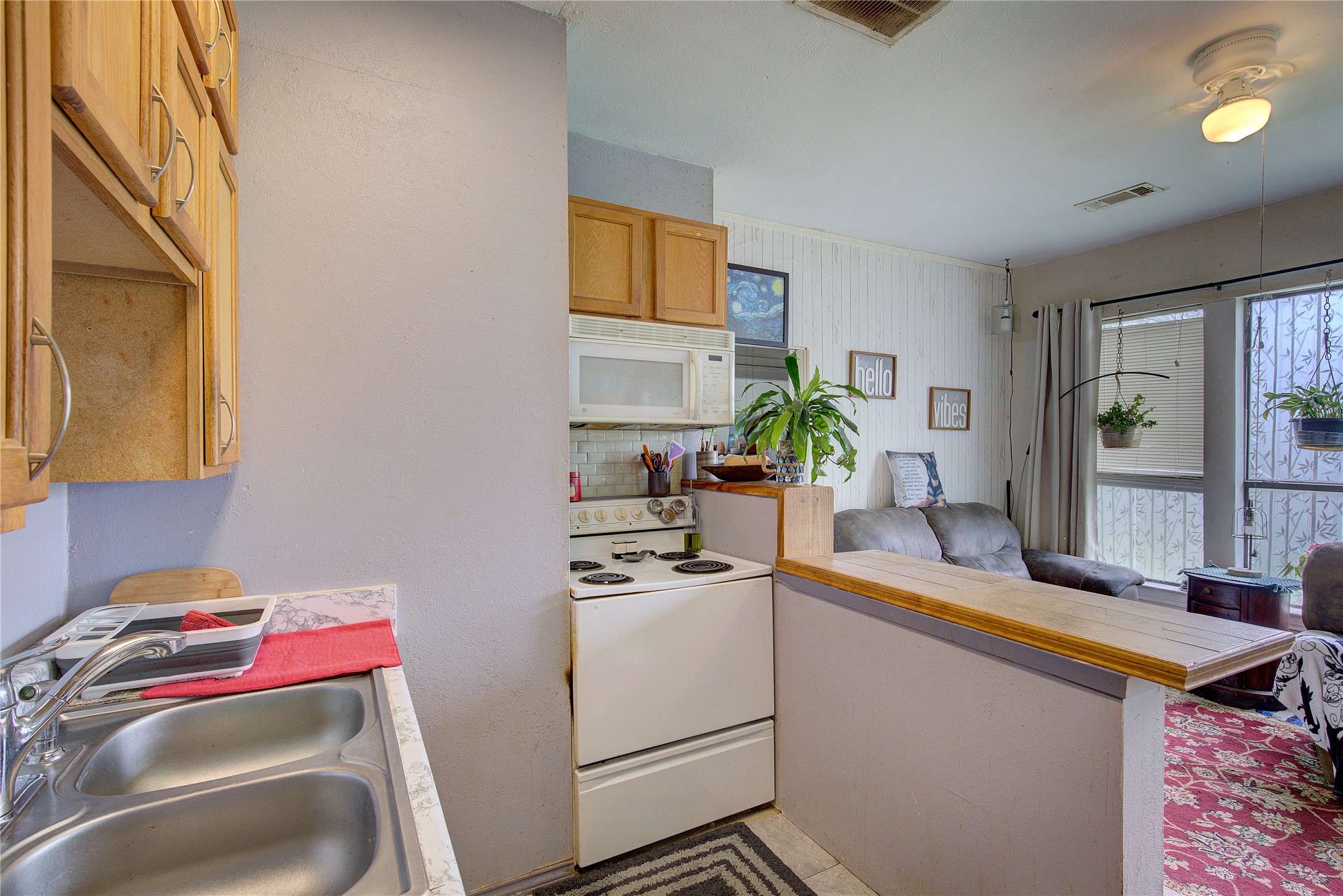 1118 Clinton Street Garland TX 75040