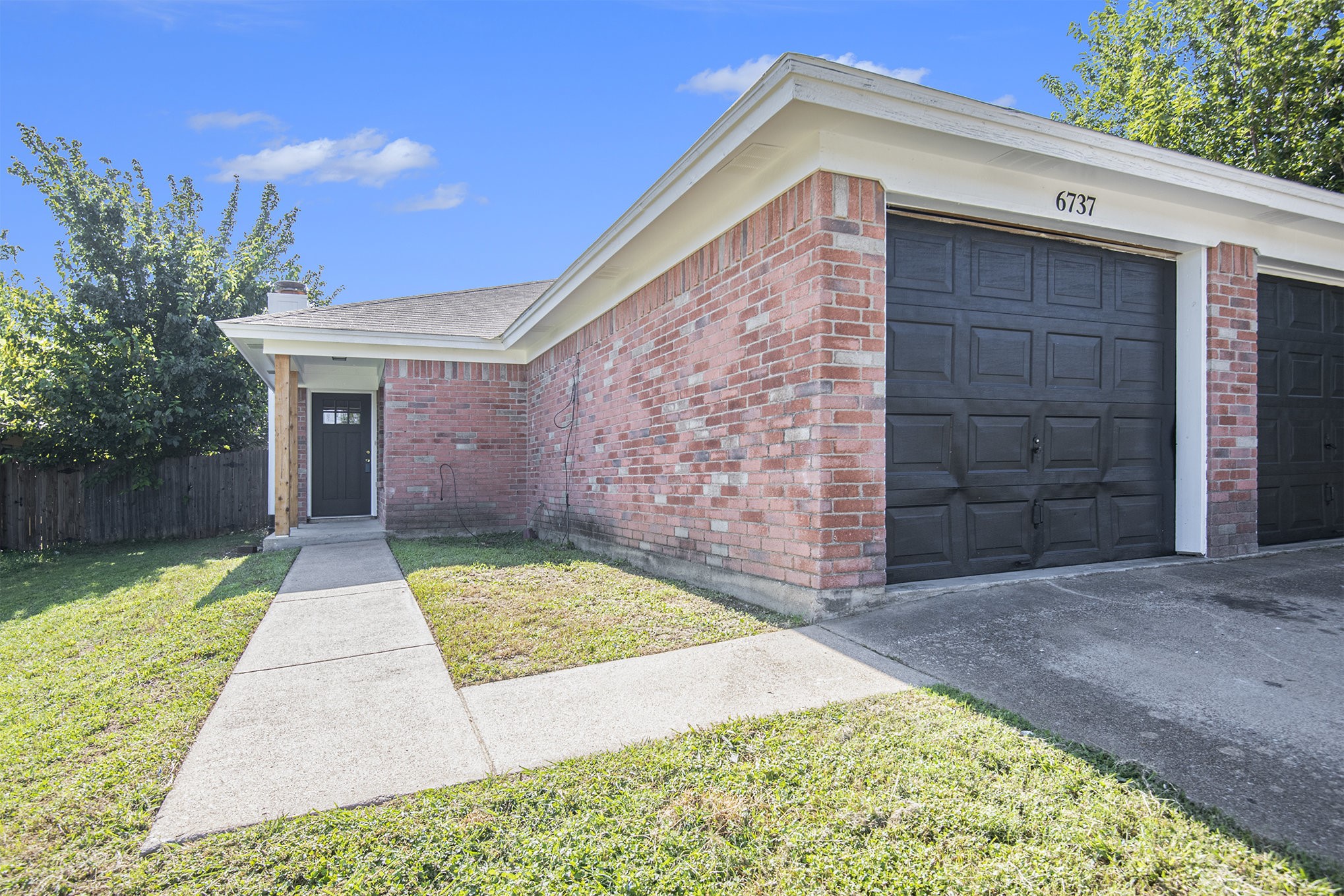 6737 Glenbrook Lane Fort Worth TX 76133
