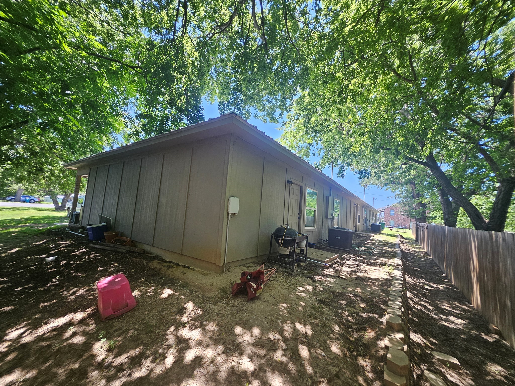 412 W Franklin Street Alvord TX 76225
