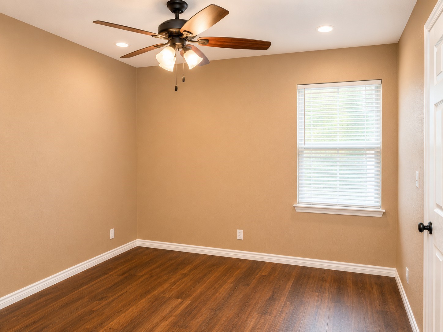 412 W Franklin Street Alvord TX 76225