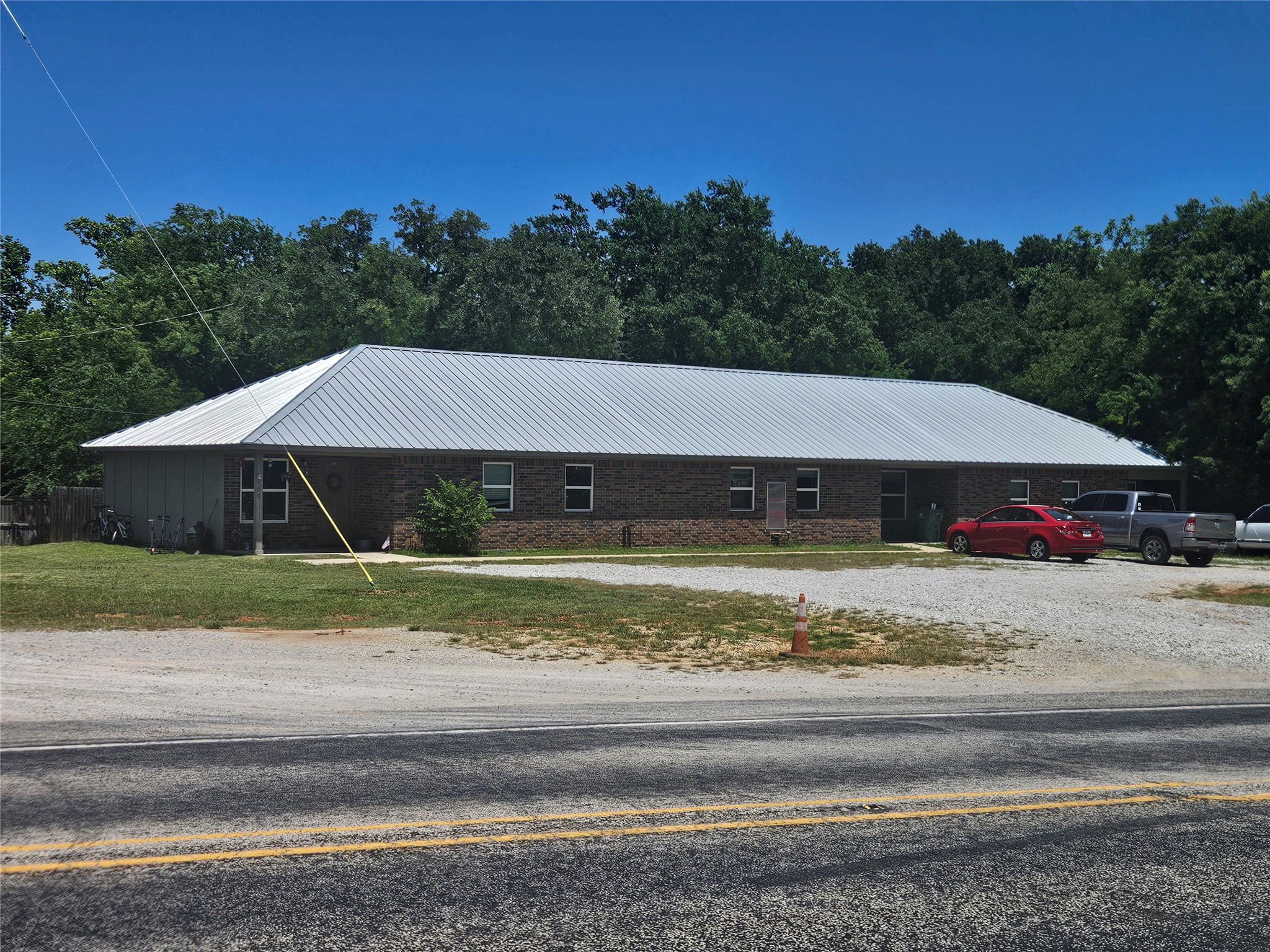 412 W Franklin Street Alvord TX 76225