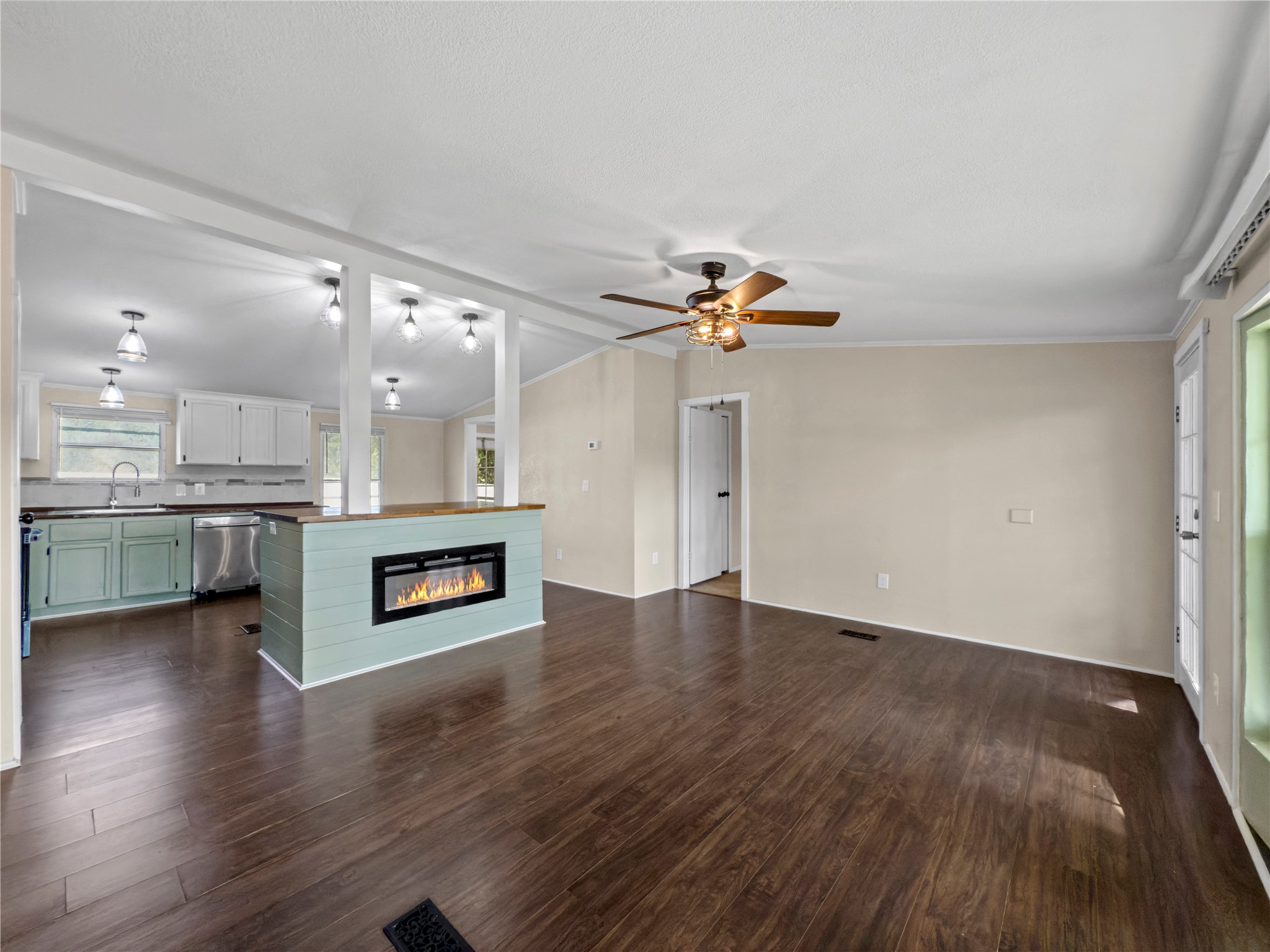 401 Barker Street Bowie TX 76230