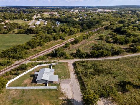 401 Barker Street Bowie TX 76230