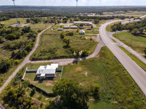 401 Barker Street Bowie TX 76230