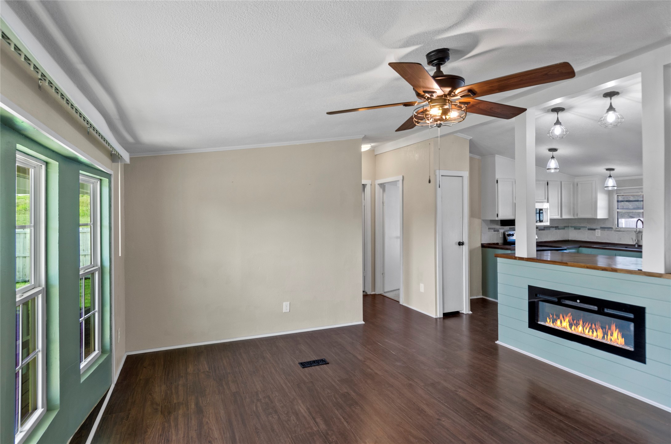 401 Barker Street Bowie TX 76230