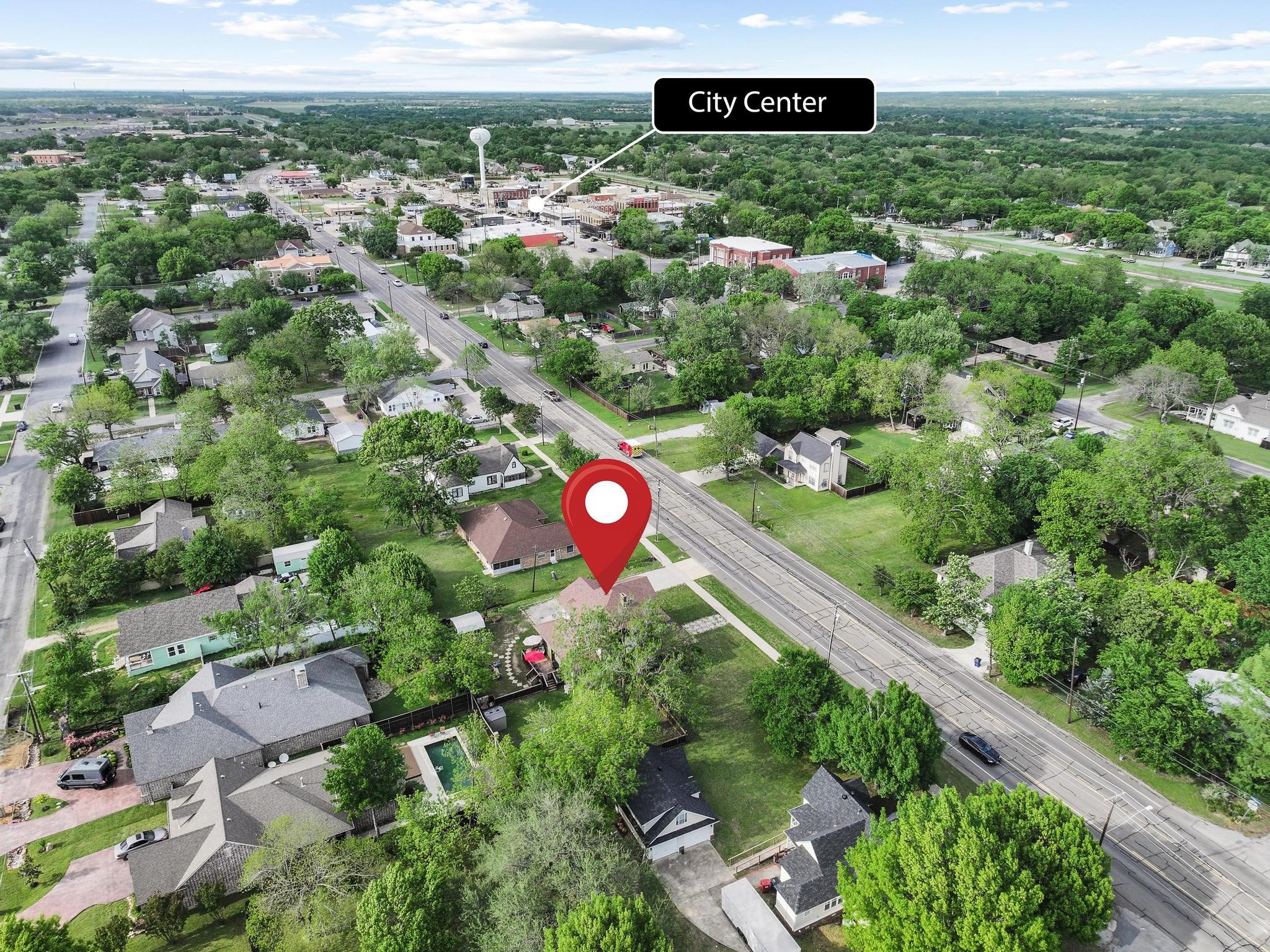 530 S Waco Street Van Alstyne TX 75495