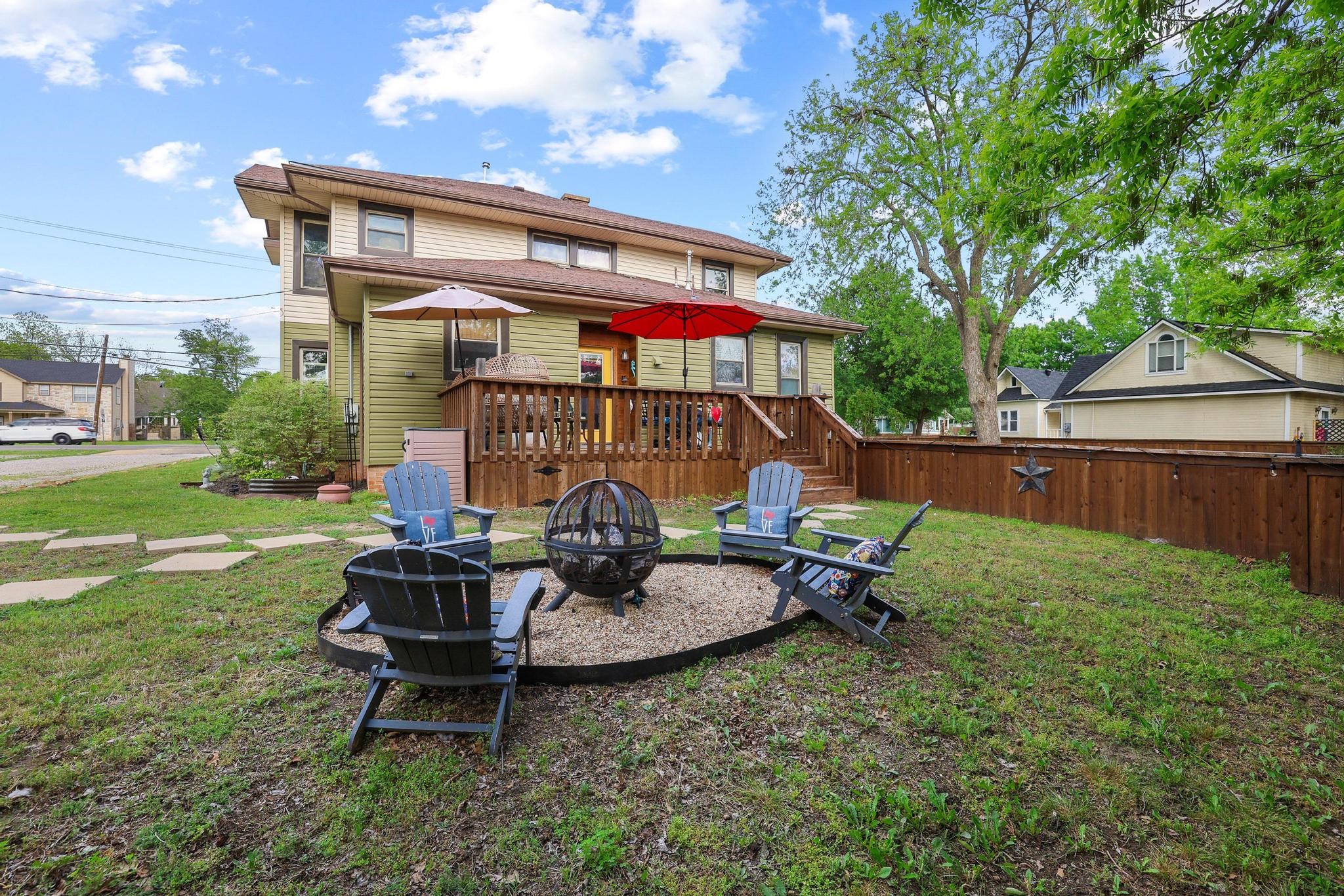 530 S Waco Street Van Alstyne TX 75495