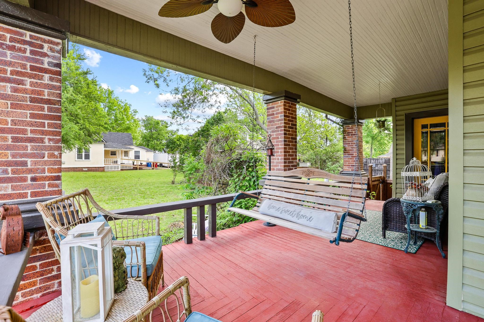 530 S Waco Street Van Alstyne TX 75495