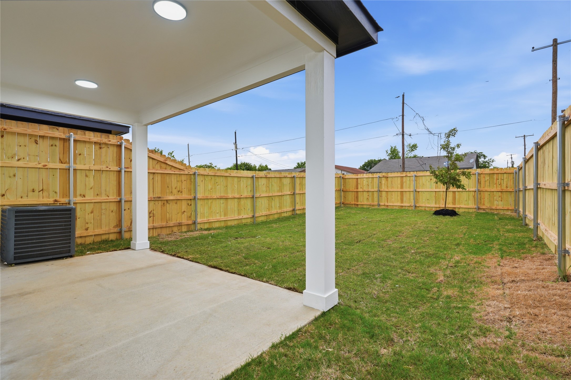 3193 & 3195 Stag Road Dallas TX 75241