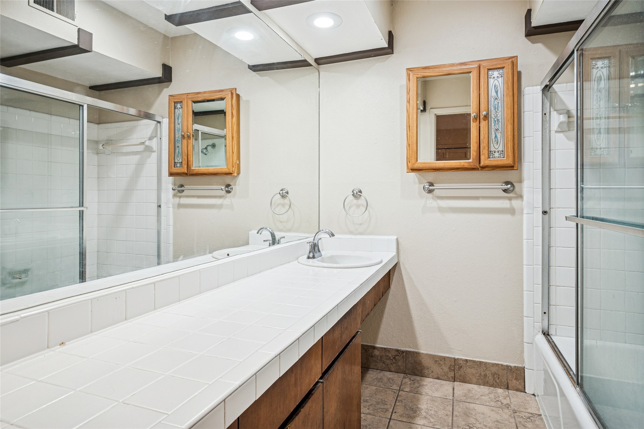 13416 Blossomheath Lane Dallas TX 75240