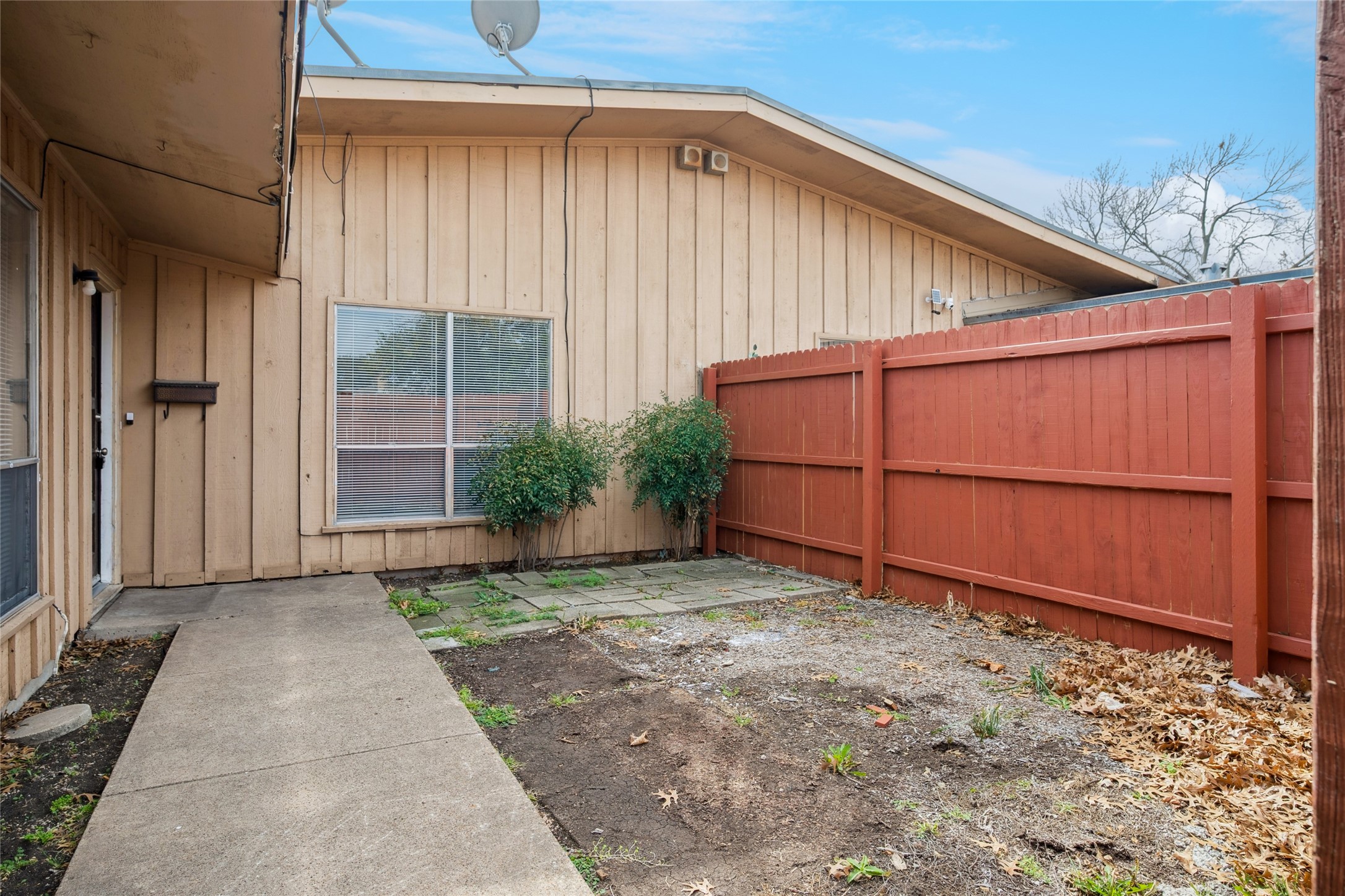 13416 Blossomheath Lane Dallas TX 75240