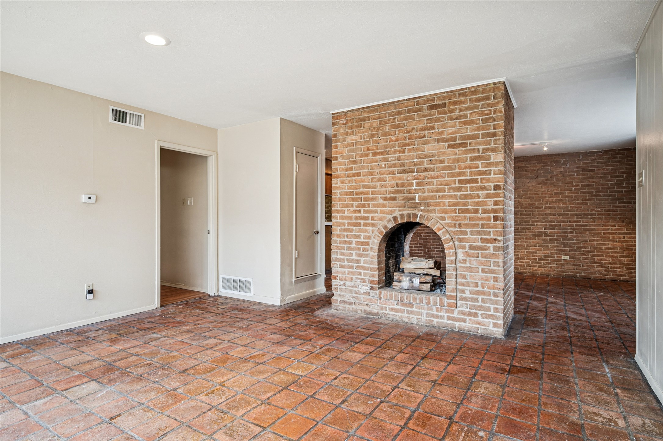 13416 Blossomheath Lane Dallas TX 75240