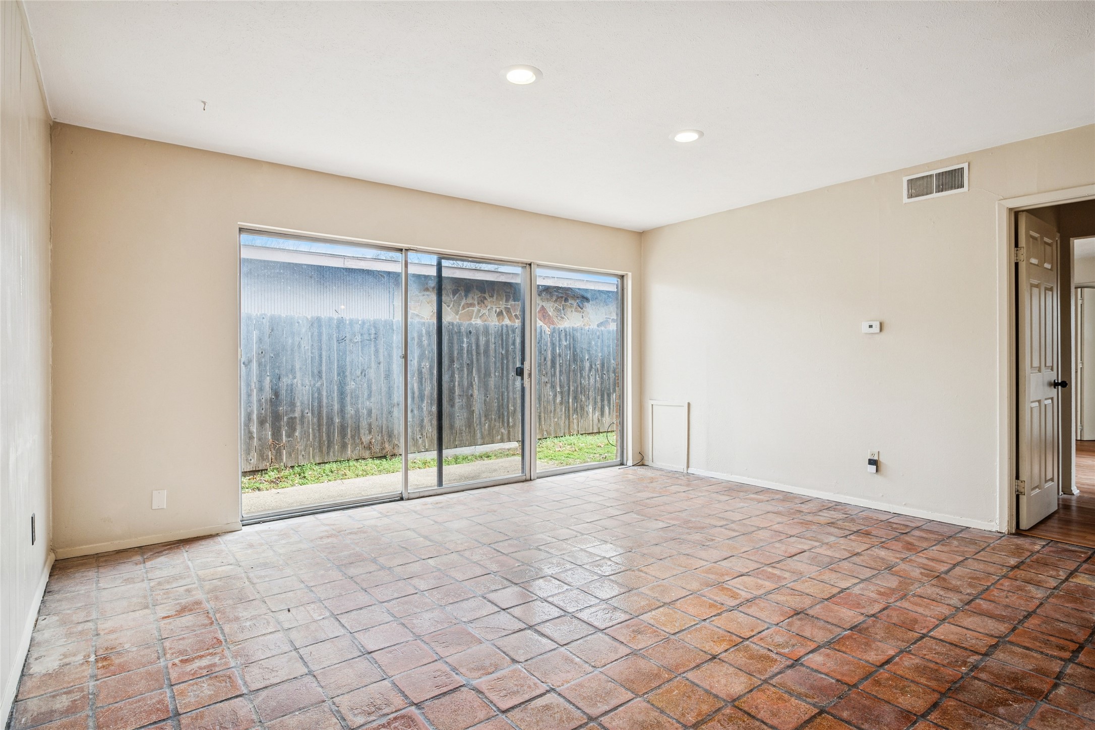 13416 Blossomheath Lane Dallas TX 75240