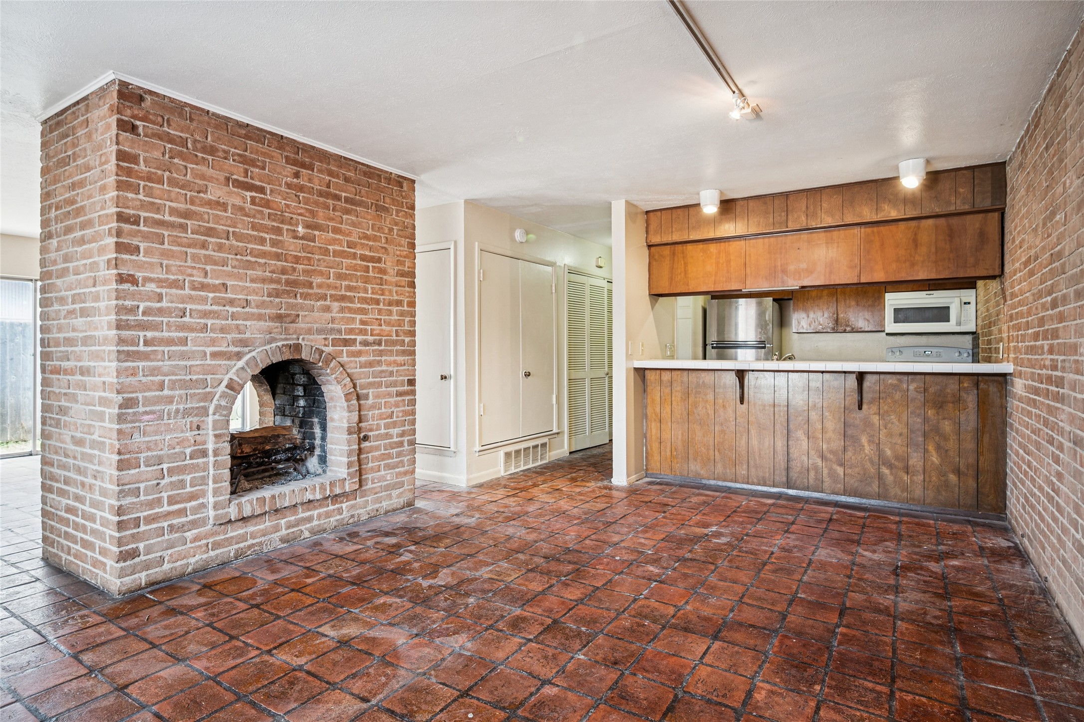 13416 Blossomheath Lane Dallas TX 75240