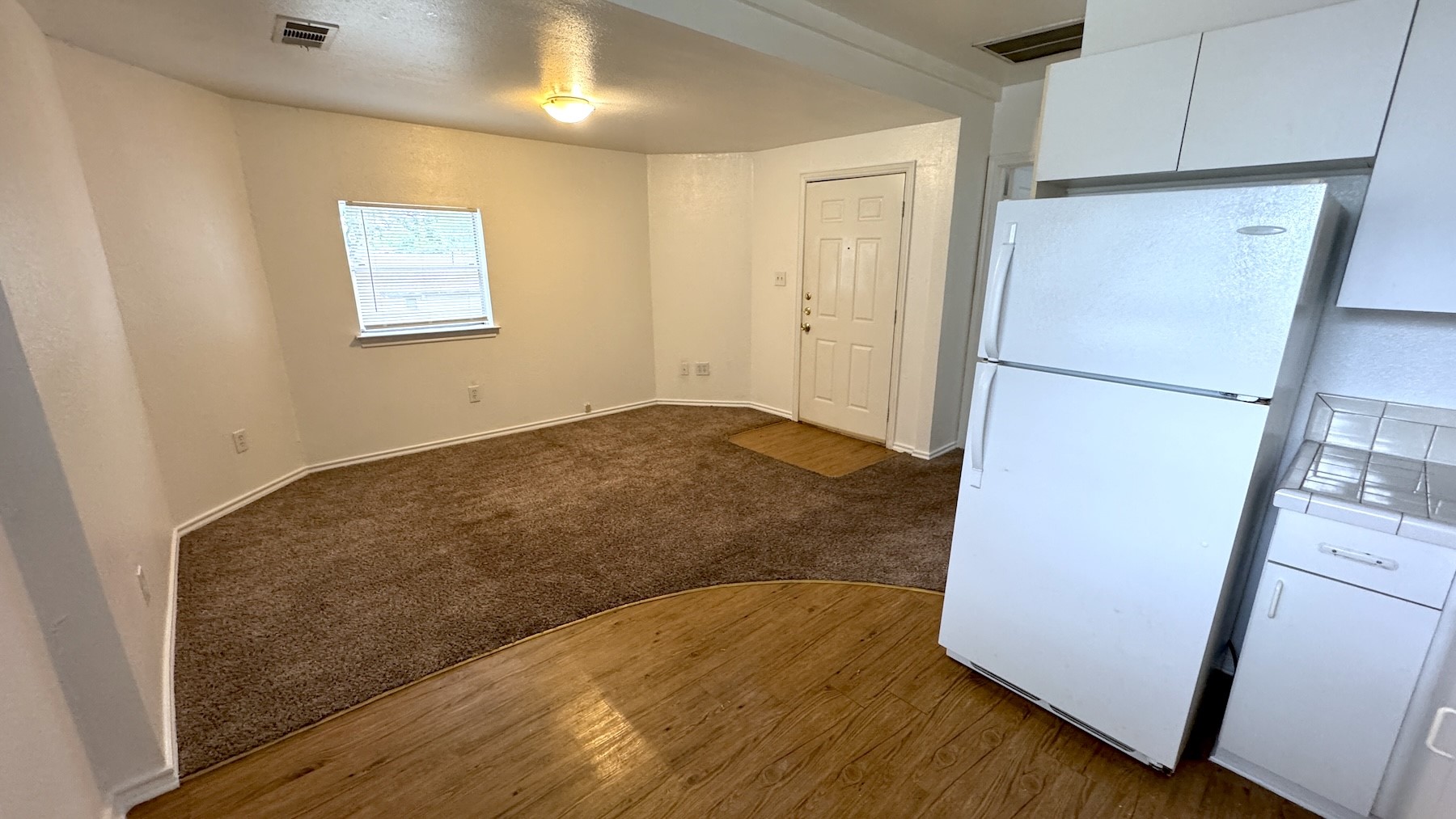 2207 N Elm Street Denton TX 76201