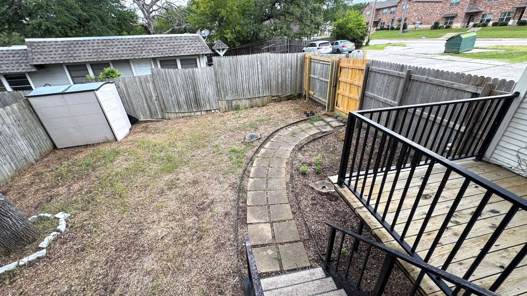 2207 N Elm Street Denton TX 76201
