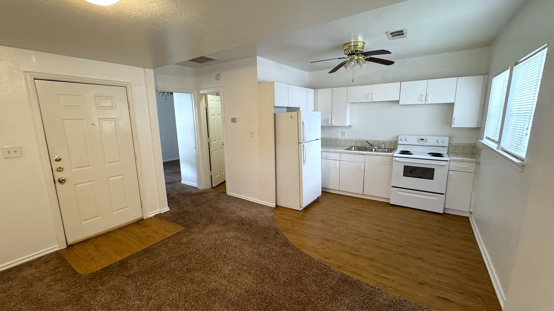 2207 N Elm Street Denton TX 76201