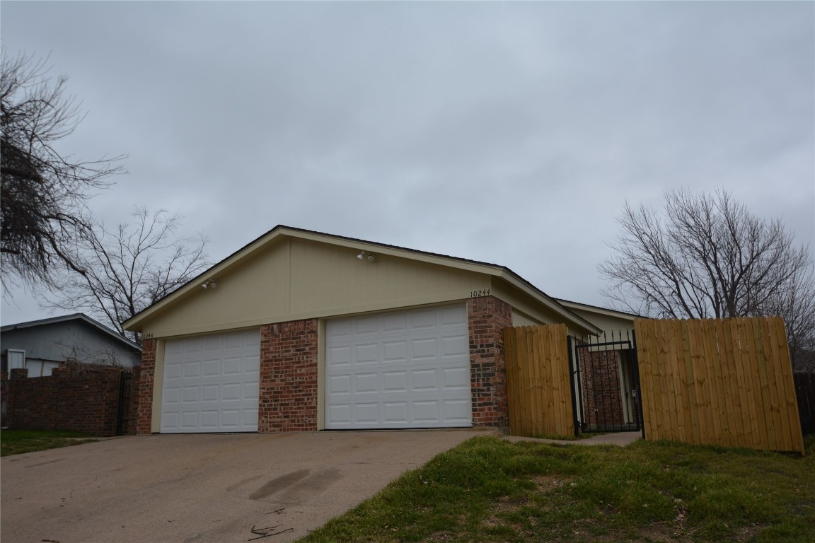 10244 Maverick Drive Fort Worth TX 76108