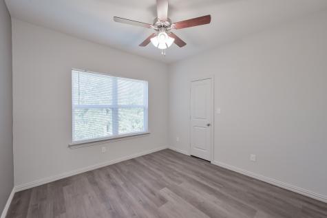 1728 E Powell Avenue Fort Worth TX 76104