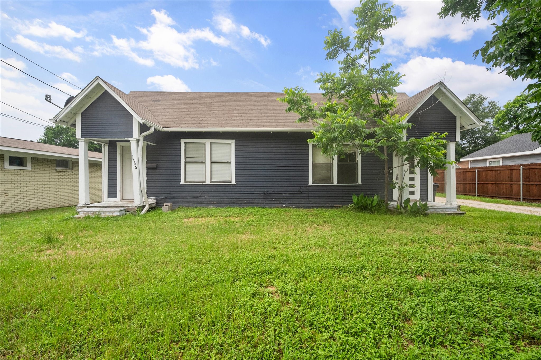 1904 W 2nd Avenue Corsicana TX 75110