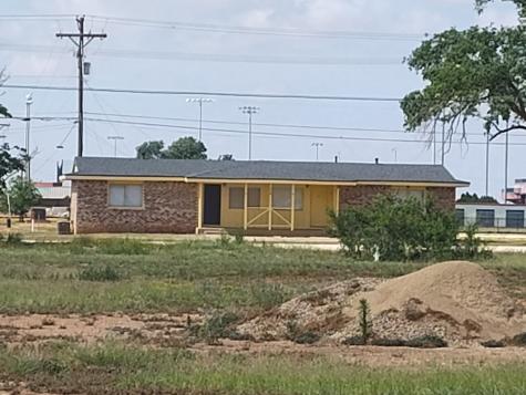 1004 N Ballard Street Brownfield TX 79316