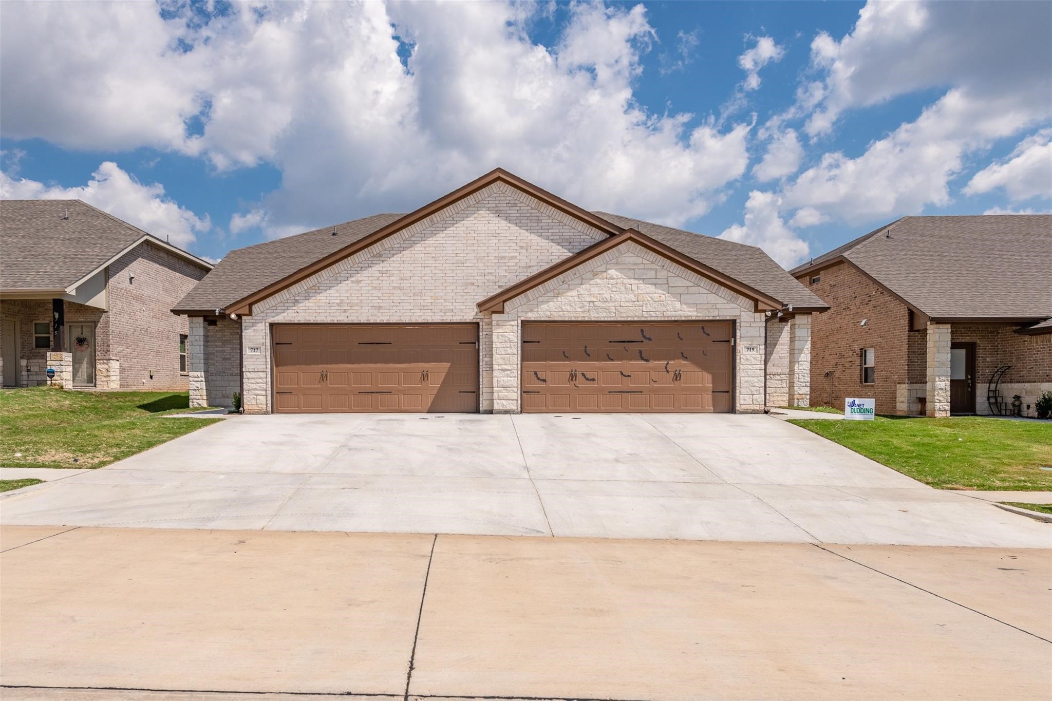 718 Rolling Terrace Circle Granbury TX 76049