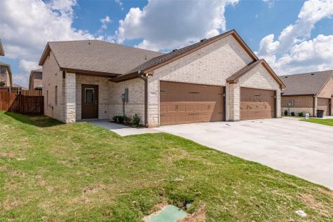 718 Rolling Terrace Circle Granbury TX 76049
