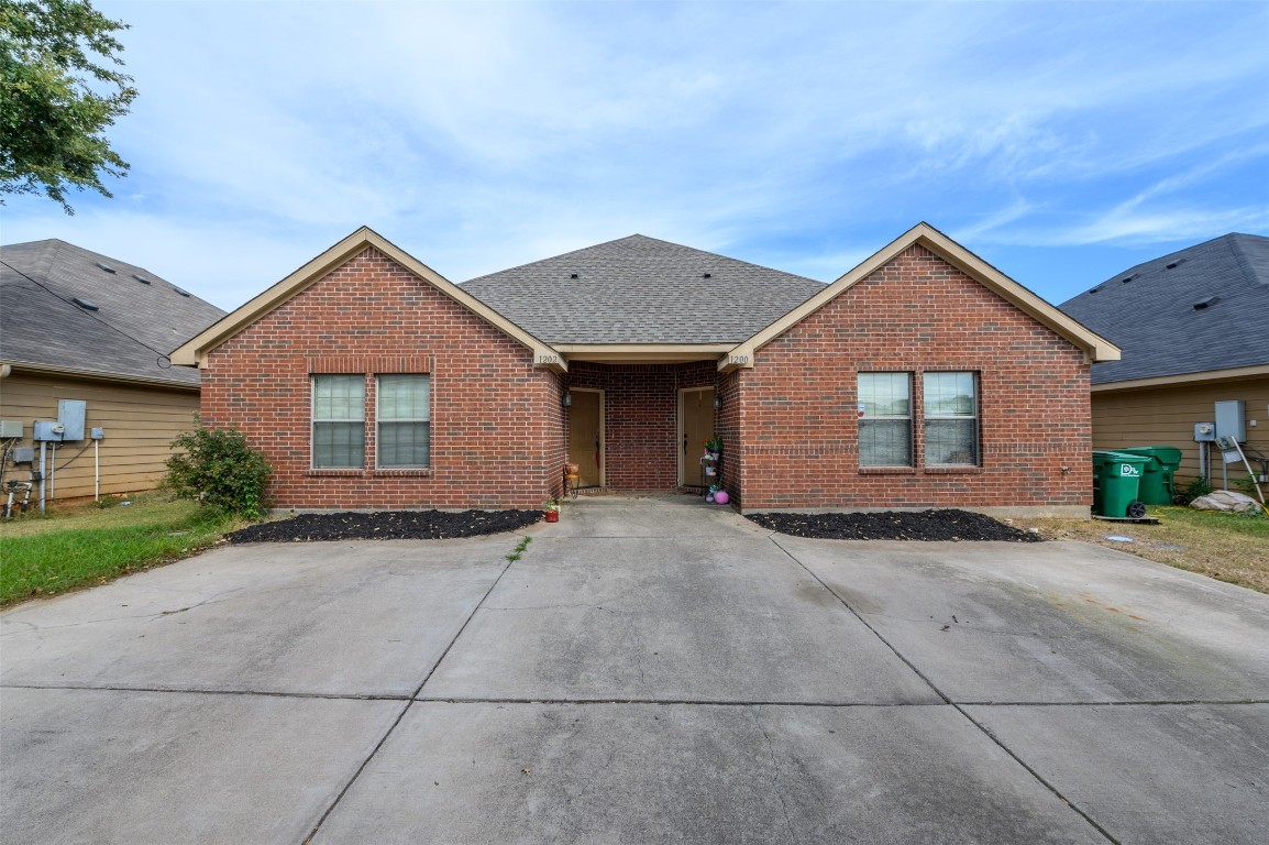 1200 Mulkey Lane Denton TX 76209