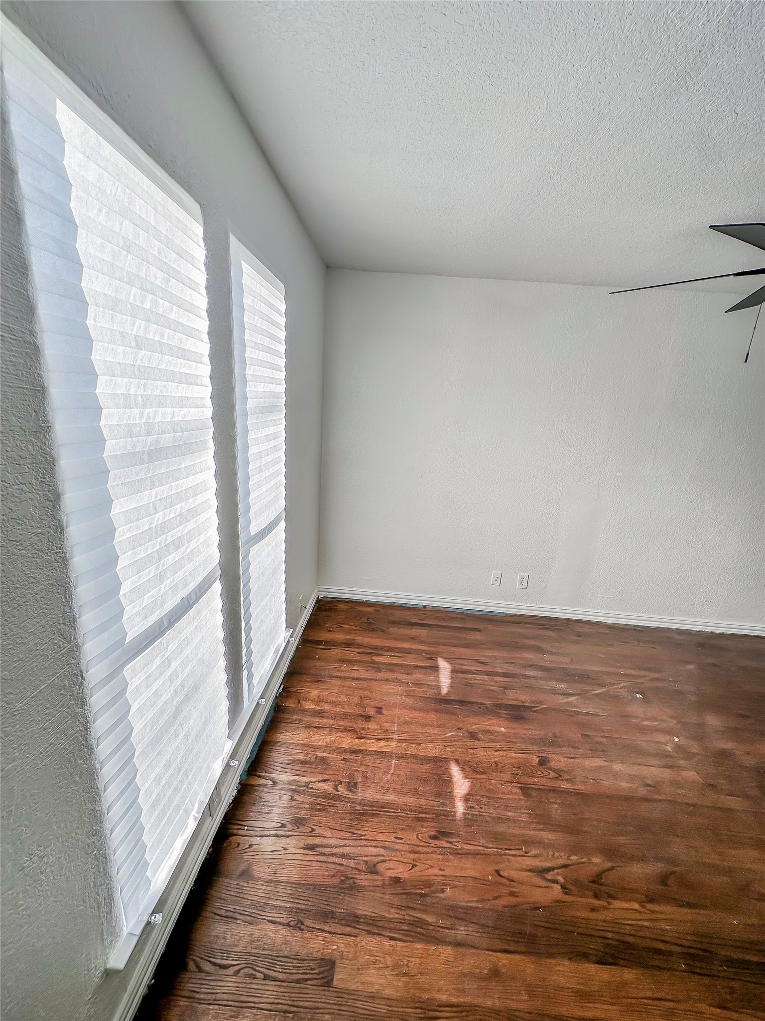 2404-2406 Colony Court Dallas TX 75235