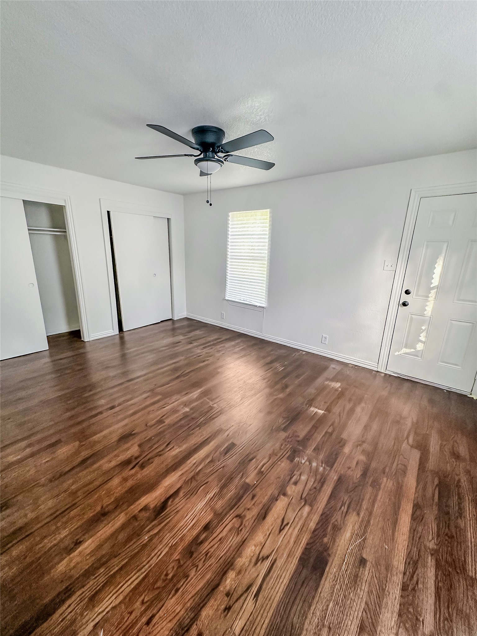 2404-2406 Colony Court Dallas TX 75235