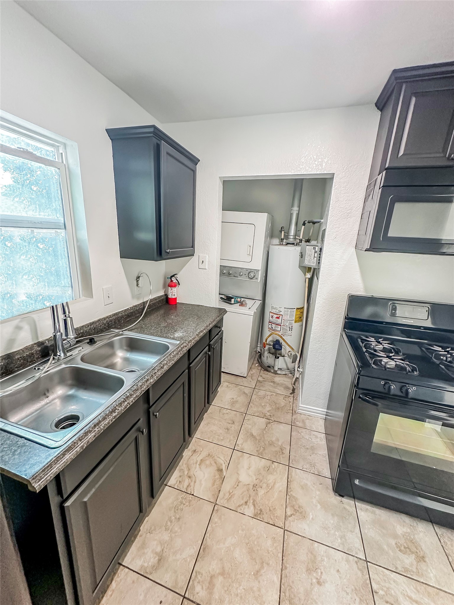 2404-2406 Colony Court Dallas TX 75235