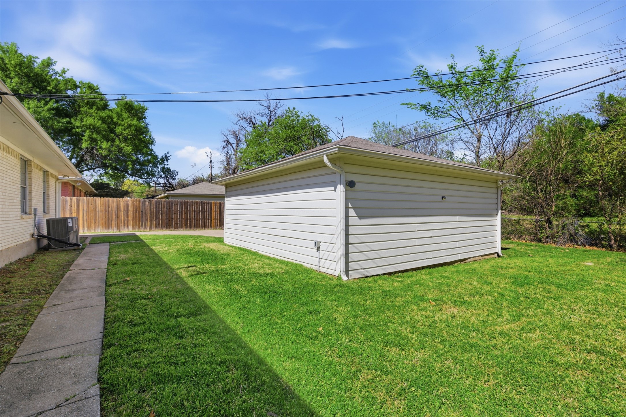 6565 Ascot Lane Dallas TX 75214