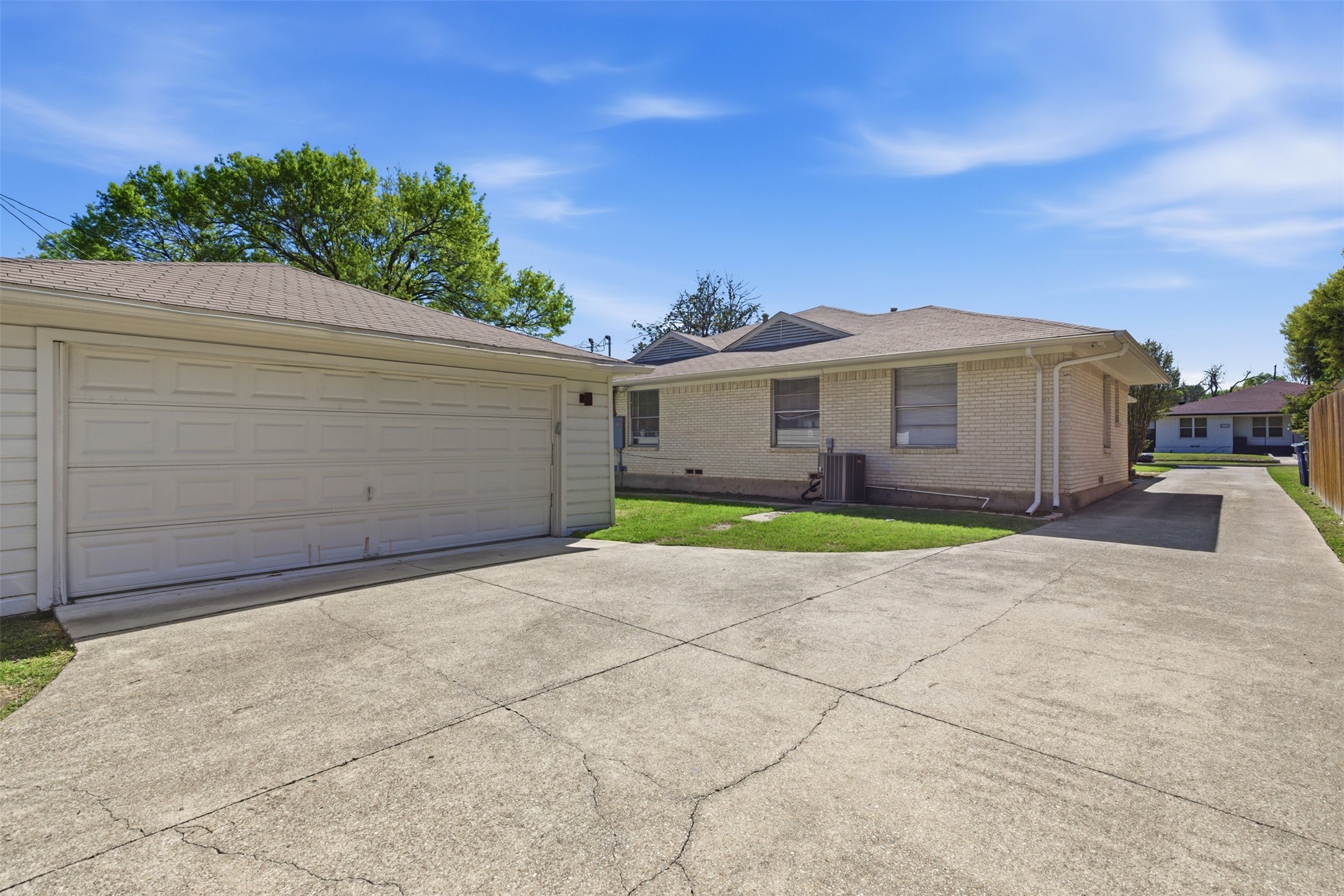 6565 Ascot Lane Dallas TX 75214