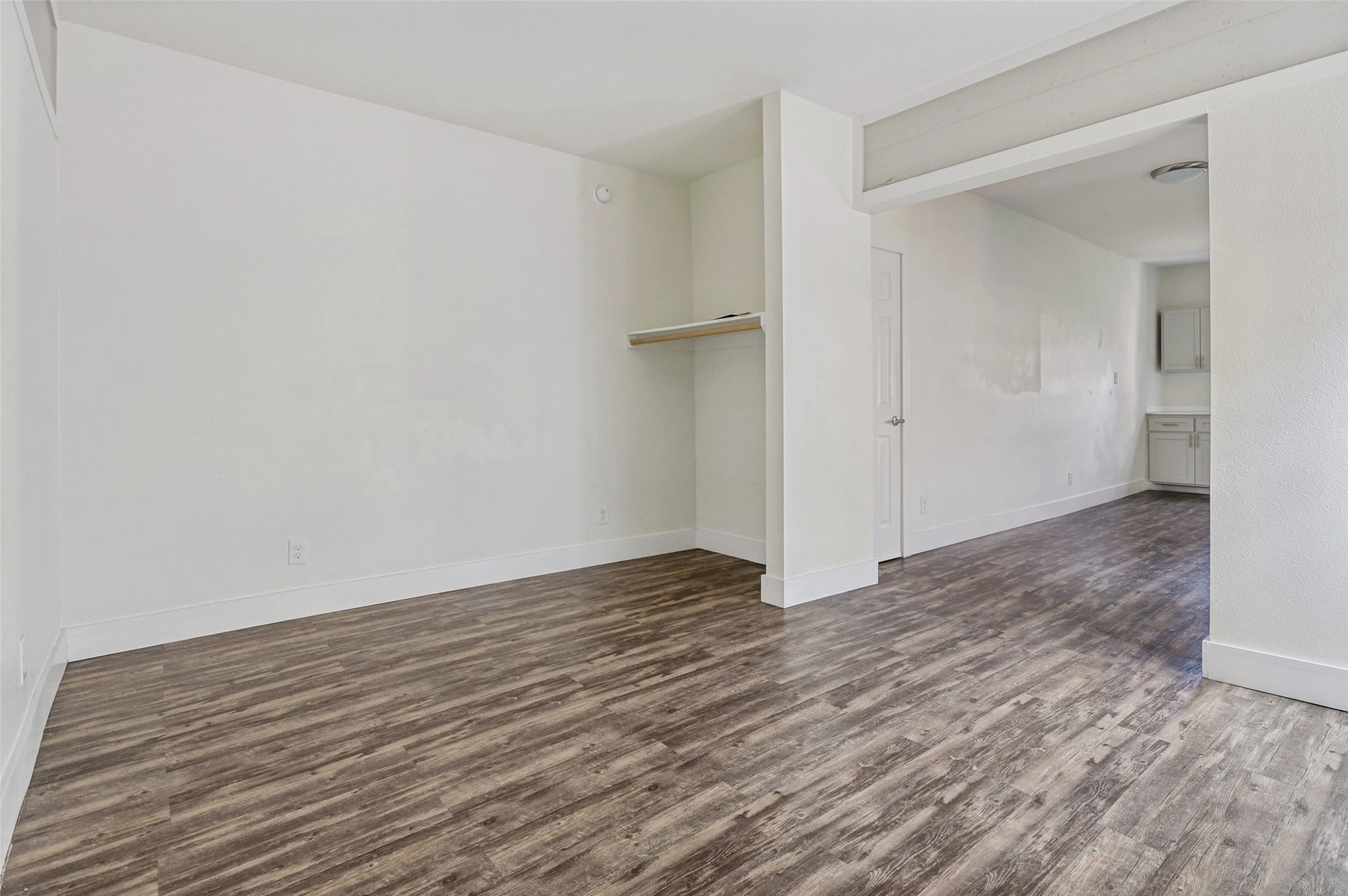 735 W 10th Street Dallas TX 75208