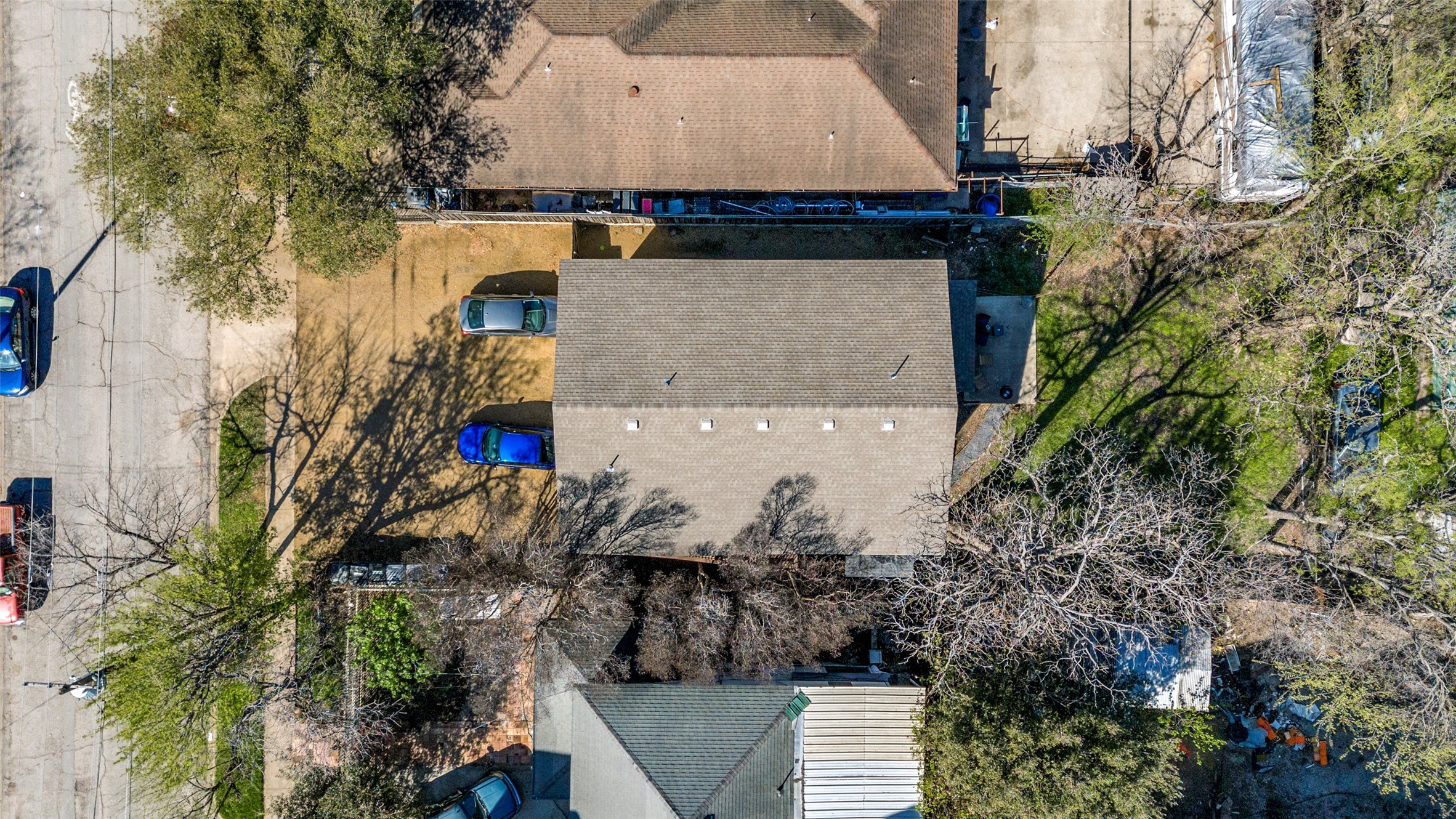 735 W 10th Street Dallas TX 75208