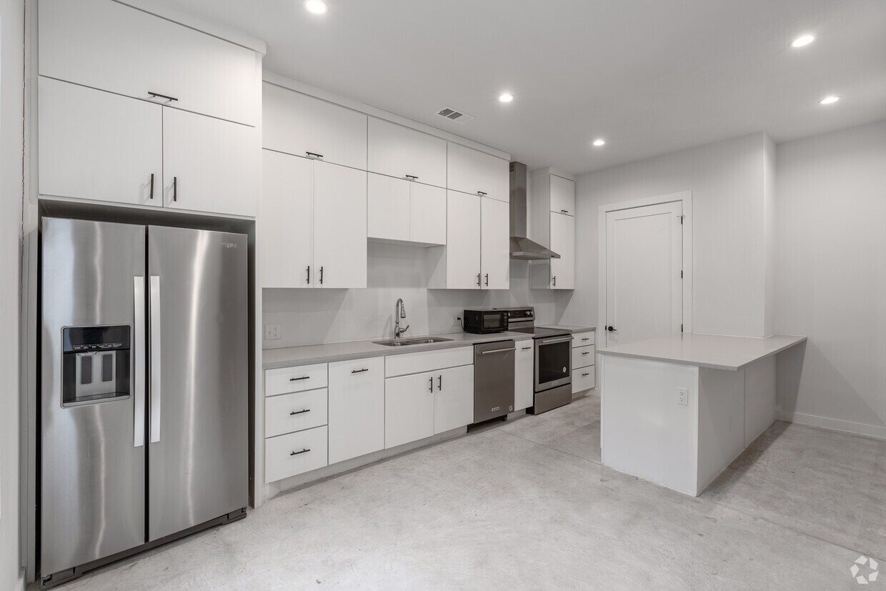 2303 Spencer Court Dallas TX 75208