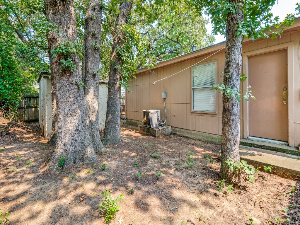 518 Jordan Lane Arlington TX 76012