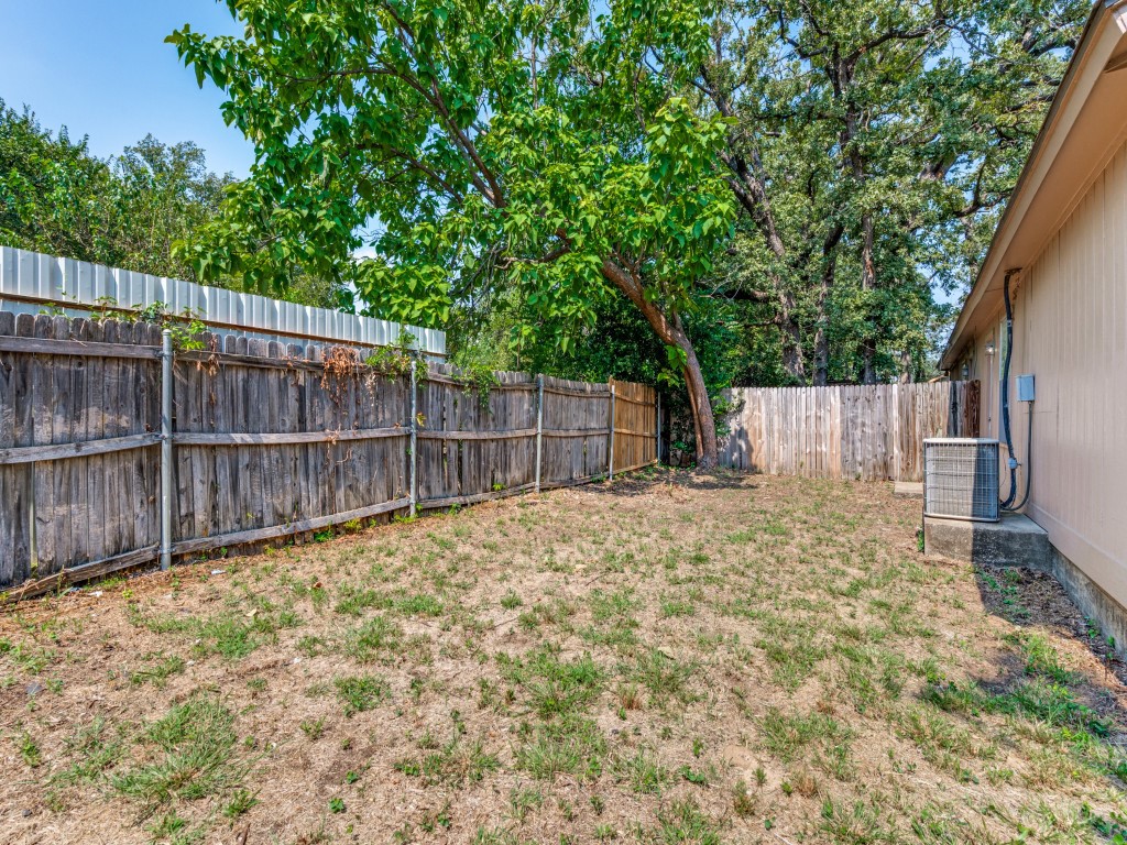 518 Jordan Lane Arlington TX 76012