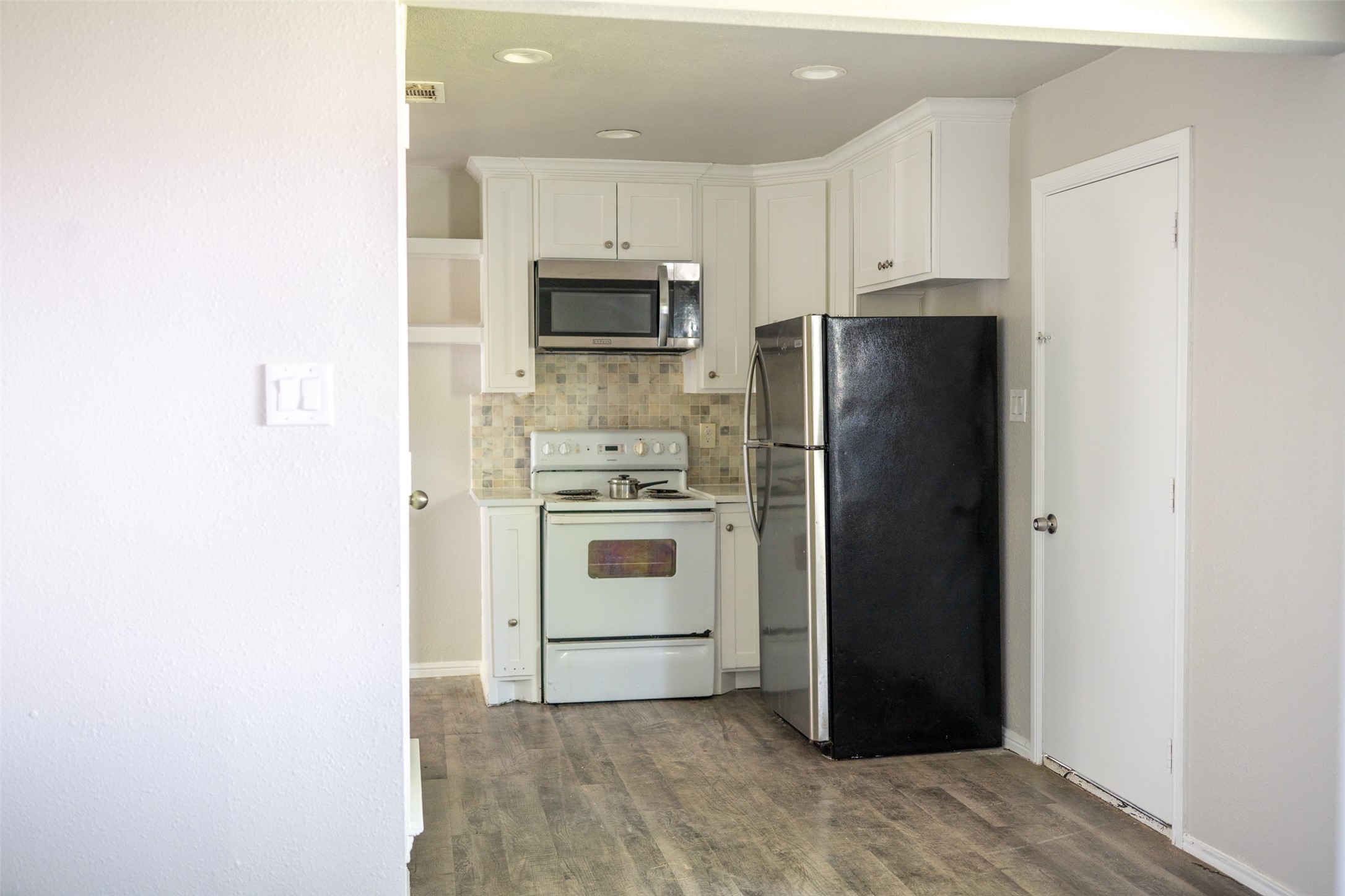 2416 Smith Avenue Irving TX 75061