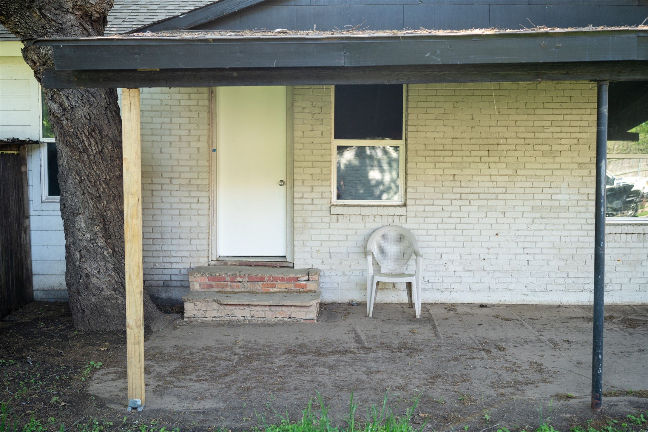 2416 Smith Avenue Irving TX 75061
