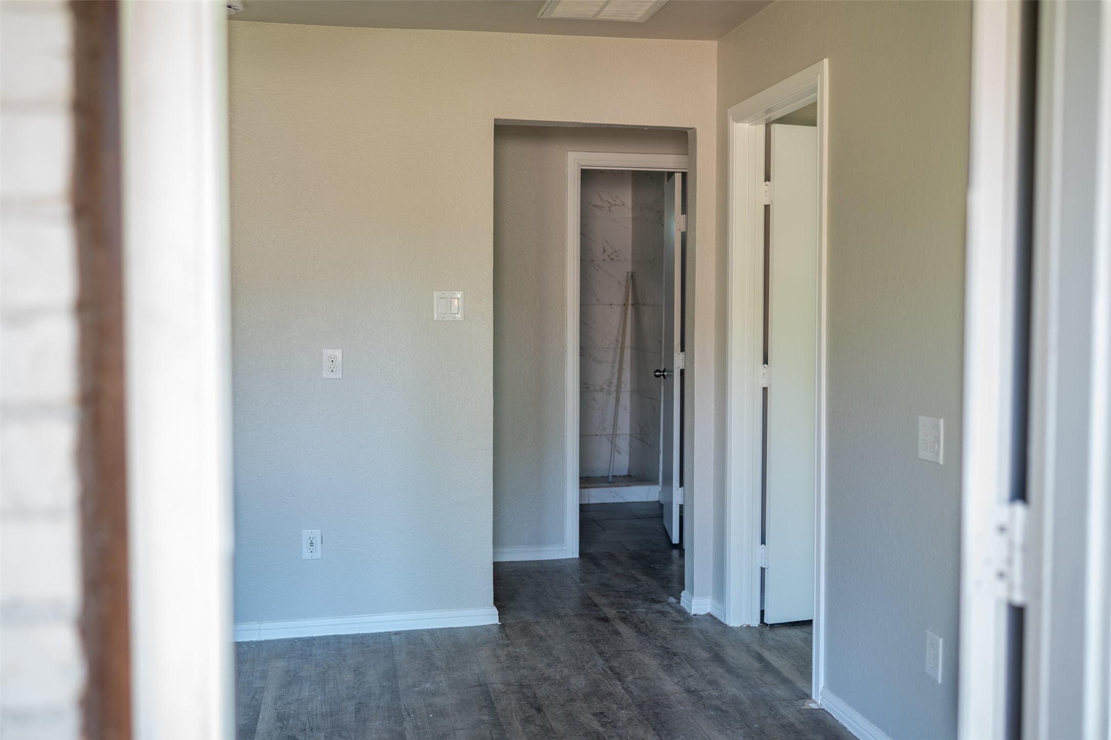 2416 Smith Avenue Irving TX 75061