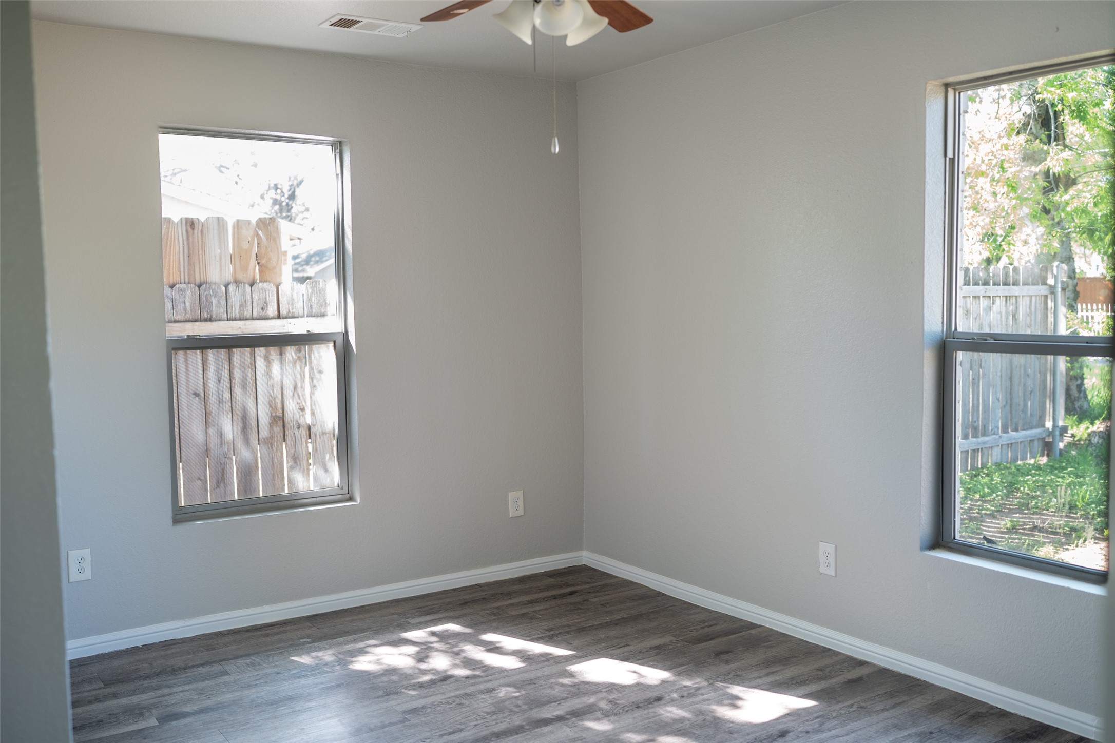 2416 Smith Avenue Irving TX 75061