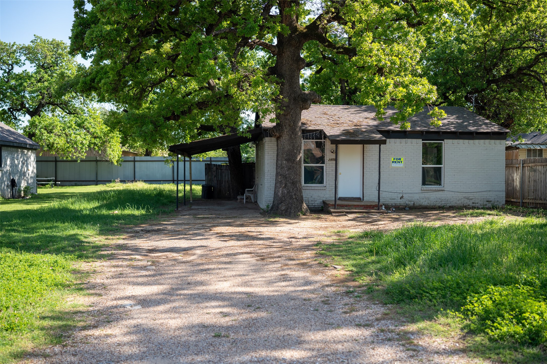 2416 Smith Avenue Irving TX 75061