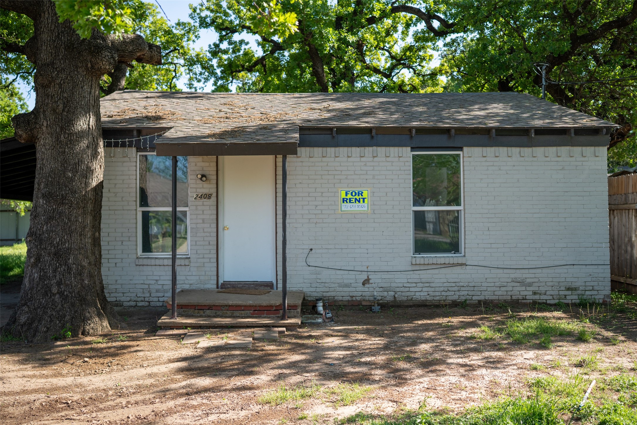 2416 Smith Avenue Irving TX 75061