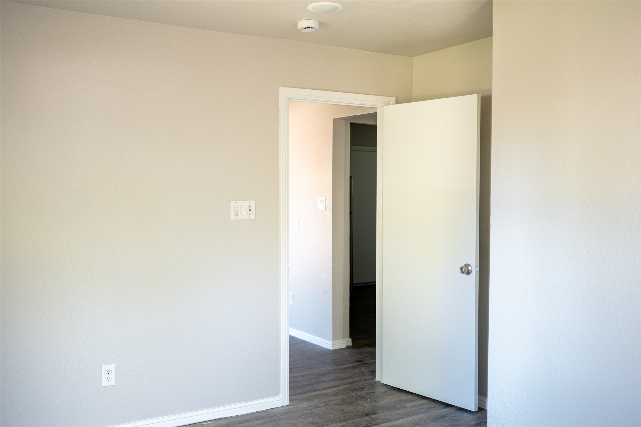 2416 Smith Avenue Irving TX 75061