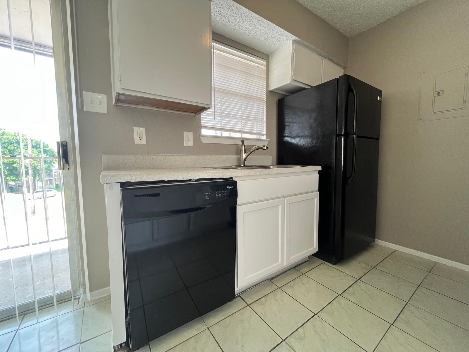 1601 Mary K Lane White Settlement TX 76108
